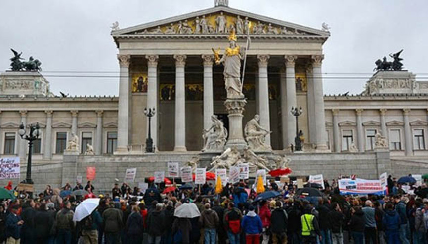 Avusturyada sigara yasağına tepki