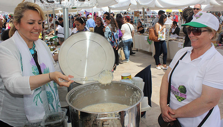 Enginar festivalini binlerce kişi ziyaret etti