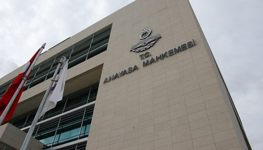 AYM: Yeniden yargılayın