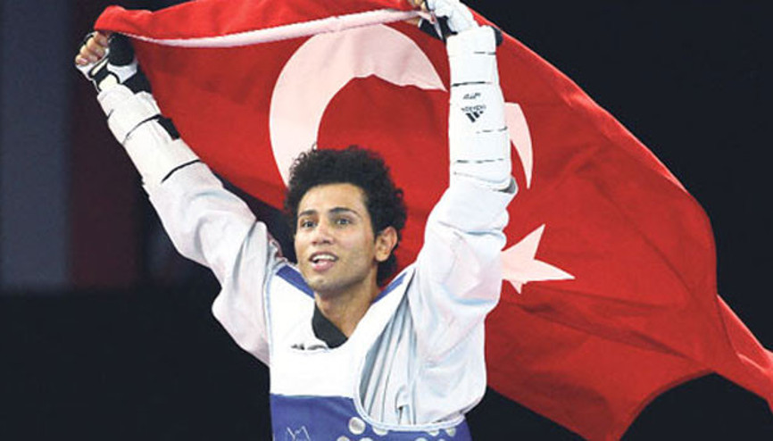 Milli Servete göz diktiler