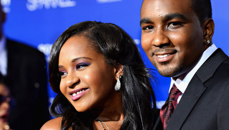 Whitney Houstonın kızı ölüm döşeğinde, şüpheli sevgili mahkemede