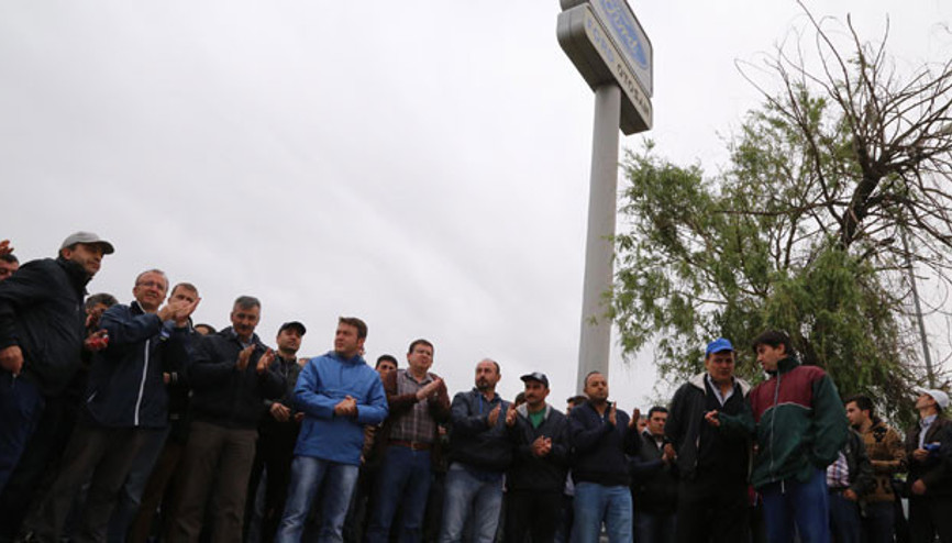 Eskişehirdeki otomotiv işçilerinin iş bırakma eylemi sürüyor