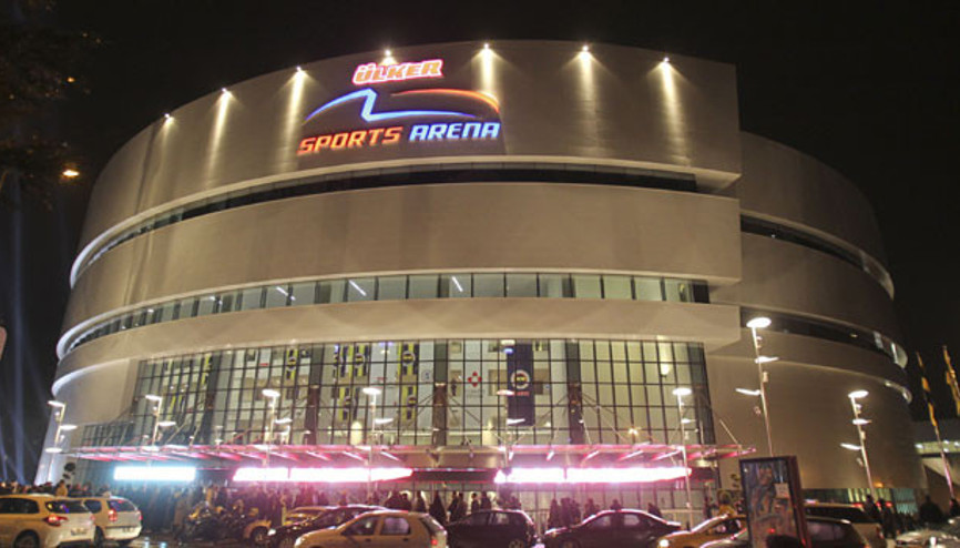 Ülker Arena önünde silahlı kavga