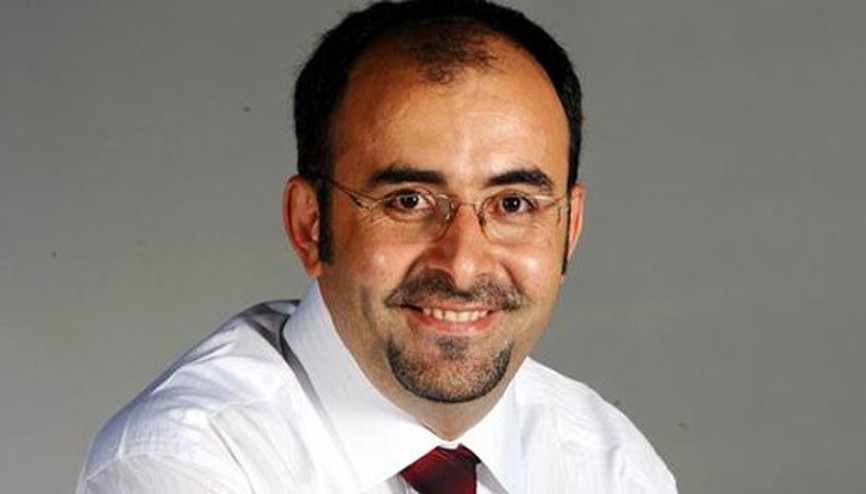 Emre Uslu: Bir süre daha Brükselde kalacağım