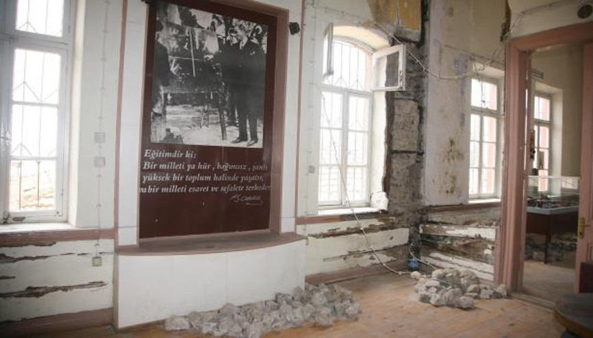 Cumhuriyet Müzesine kilit