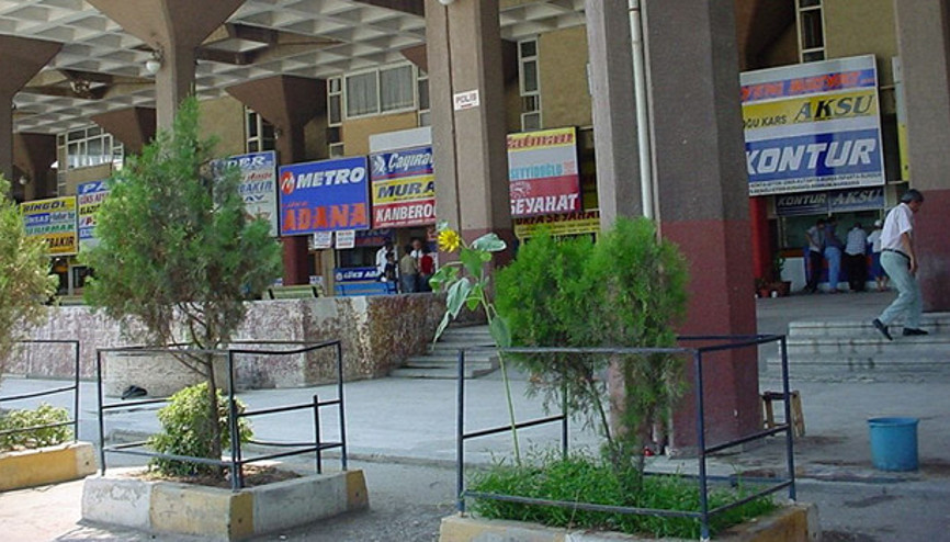 Adanada 18 yaşından küçüklere otobüs bileti satılmayacak