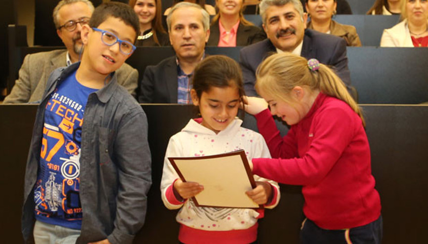 Otizm günü afiş yarışması düzenlendi