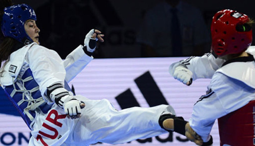 Nafia Kuştan altın madalya