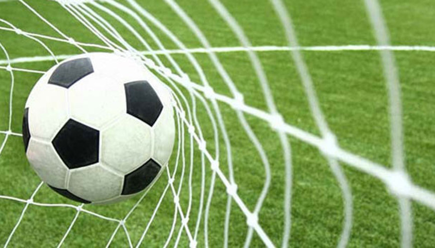 Derbide ilk gole dikkat