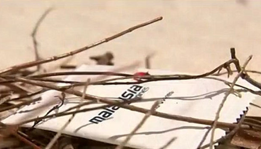 Bu ıslak mendil paketi kayıp Malezya uçağının gizemini çözecek mi