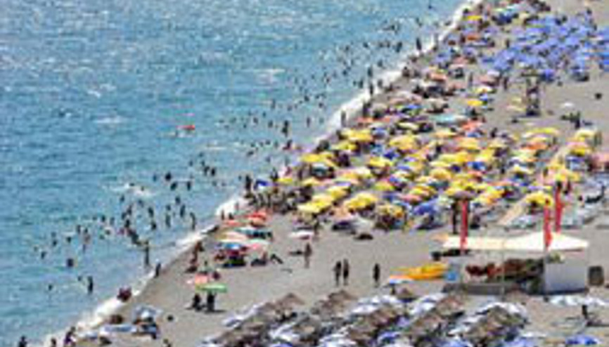 Turizm gelirleri 9 milyar dolara dayandı