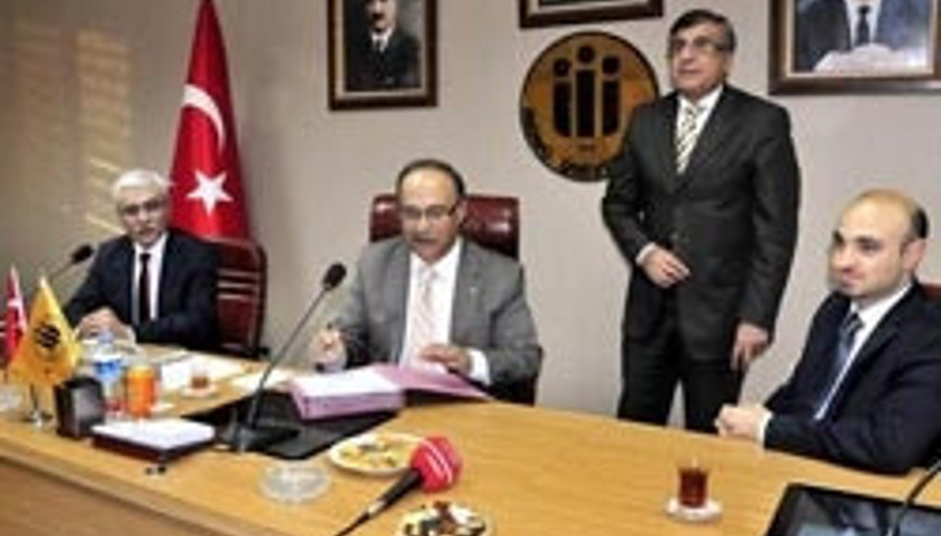 Üniversite Türkiye’nin en büyük güneş enerji santralini kuruyor