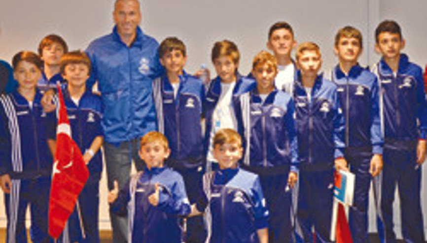 Geleceğin yıldızlarına kapılar açık