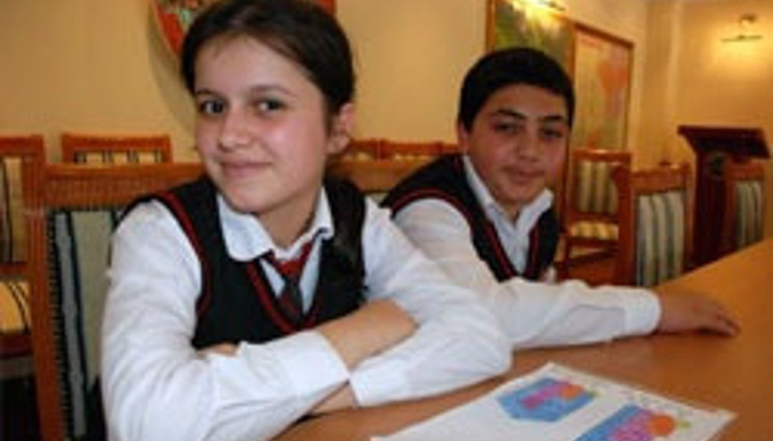 Okullarda serbest kıyafet anketi devam ediyor