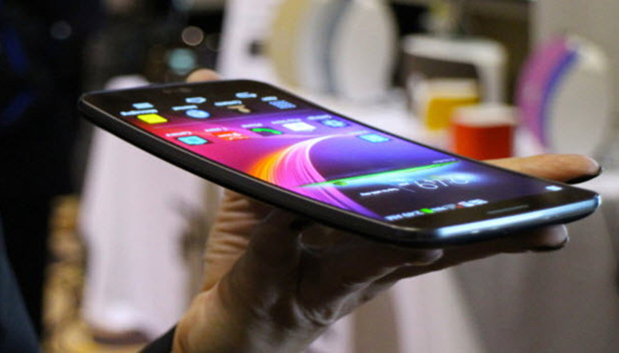 Foxconn CEOsu Terry Goudan kavisli ekranlı telefonlar hakkında şaşırtan sözler