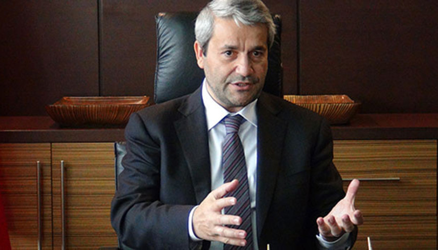 Eski Bakan Nihat Ergün: Ben olsam Reza Zarraba ödül vermezdim