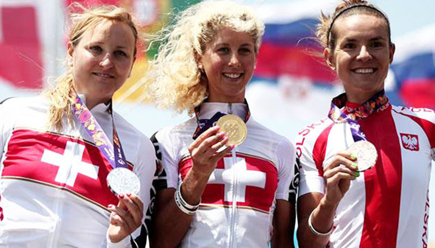 Bakü 2015de ilk madalya Jolanda Neffe