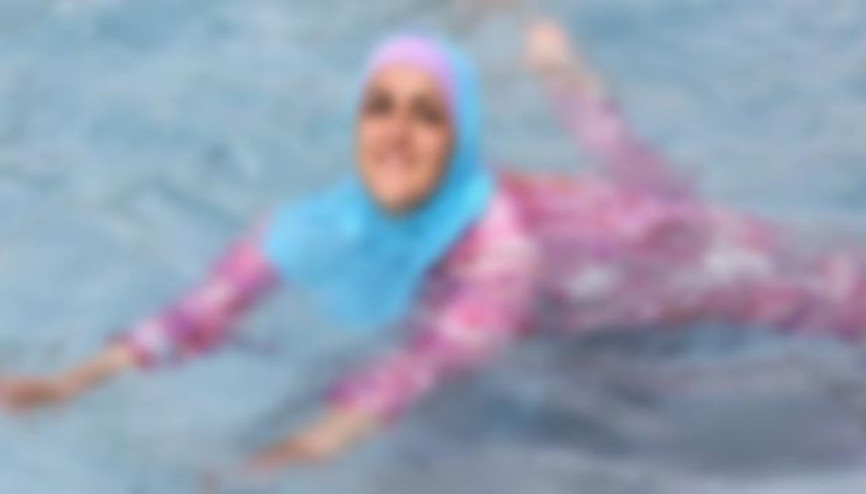 İsviçre’de haşema ile eğitim veren yüzme okulu açıldı