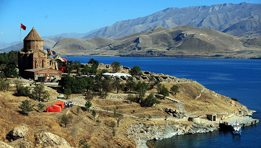 Bakandan flaş açıklama