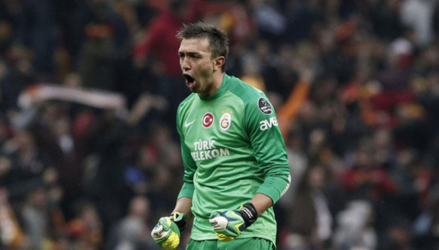 Profesyonel Futbolcular Derneği ödüllerine Muslera damgası