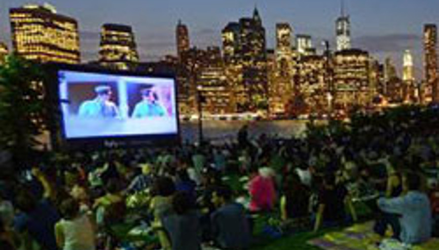 New York manzarasında sinema keyfi