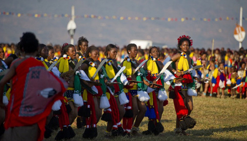 Swazilandlı kızlara bakire kalmaları için maaş bağlanacak