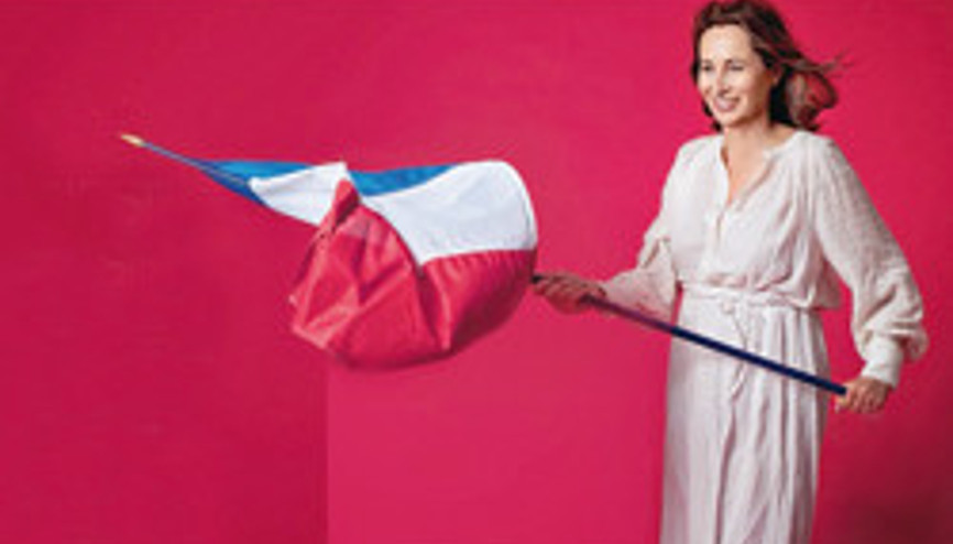 Devrim pozu Royal’i alay konusu yaptı