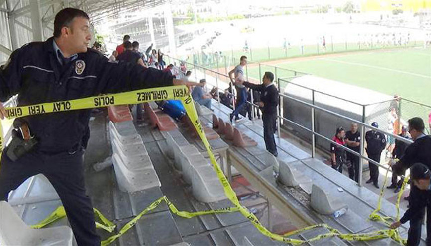 Aydın’da tribün çöktü