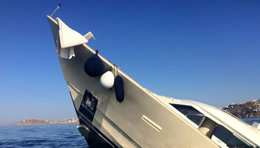 Yunanistanın Mikonos Adasında iş adamı İshak Ceritin yatı battı