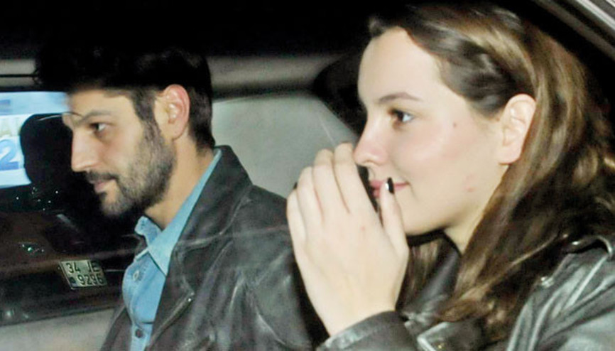 Serhat Teoman sevgilisi Leyla Feray ile görüntülendi