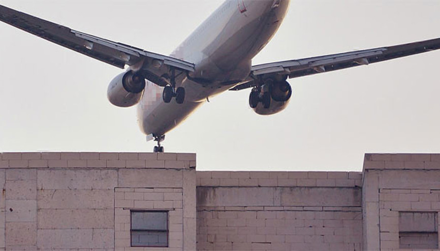 Emniyet Müdürlüğü 14 kat yaptı ’uçak çarpar’ diye 6 katı yıkılıyor