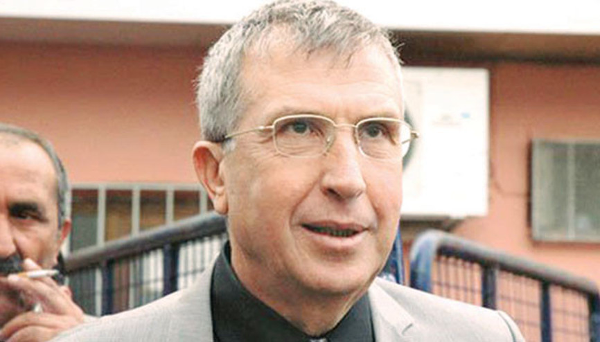 Eski Emniyet Müdür Yardımcısı kumpasçı peşinde Eski Emniyet Müdür Yardımcısı kumpasçı peşinde