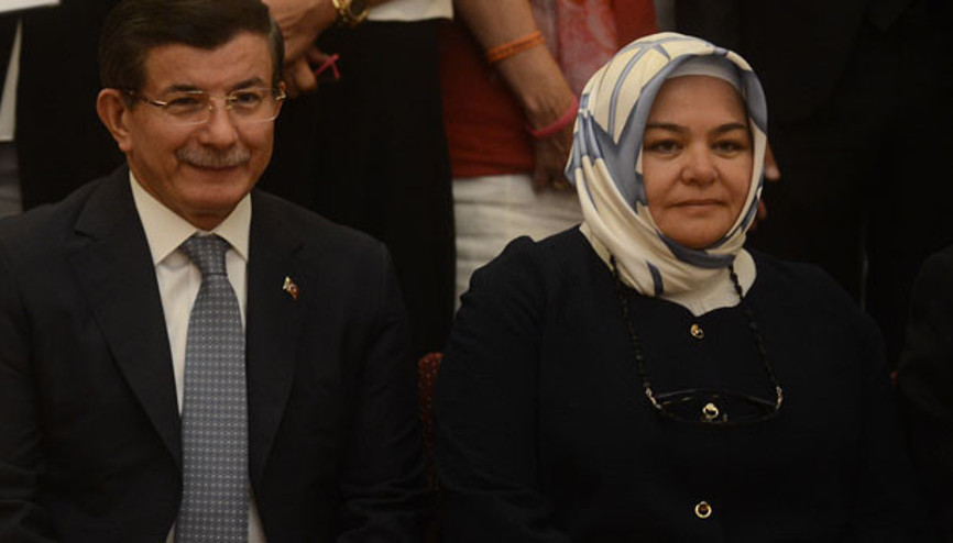 Gururluyum başörtülü bakanım var Gururluyum başörtülü bakanım var