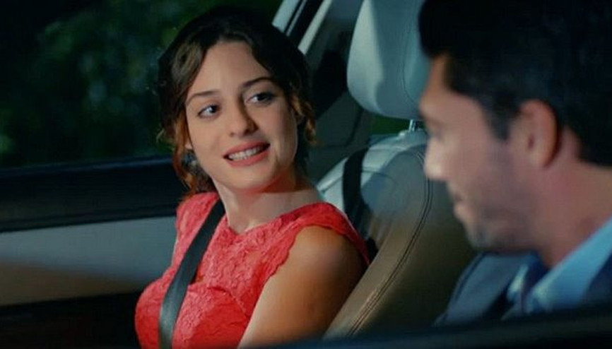 İlişki Durumu Karışık 14.bölümde dikkat çeken sahne | Fragman izle