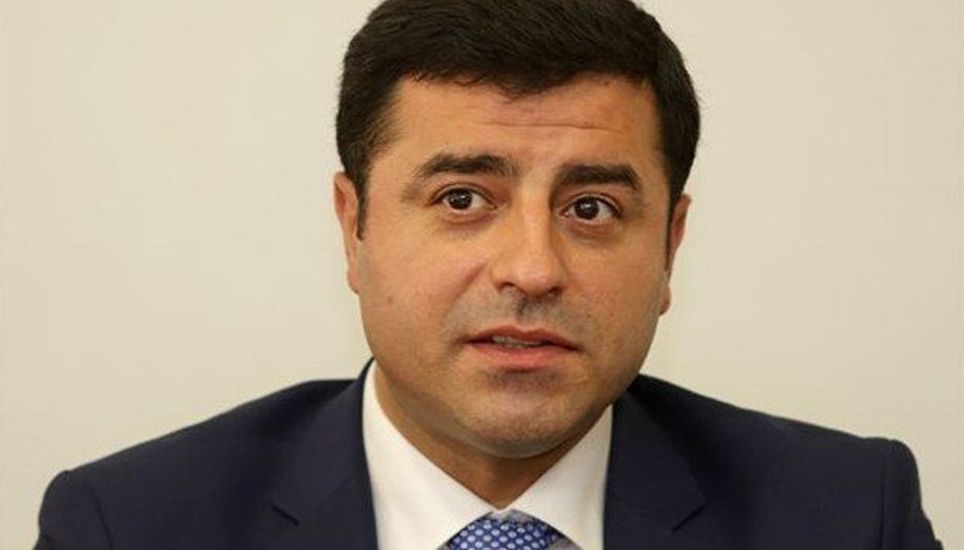 Selahattin Demirtaştan beyaz toros yanıtı Selahattin Demirtaştan beyaz toros yanıtı