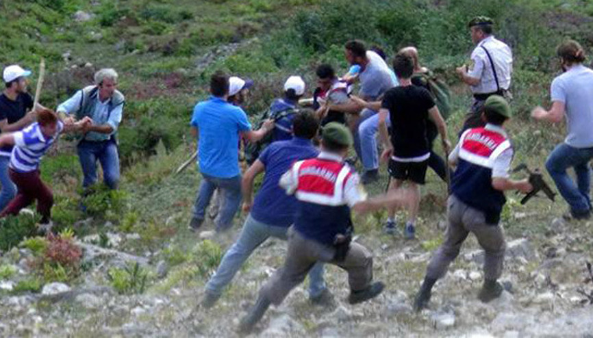 ‘Yeşil Yol’da çalışan iş makinesine ateş açıldı: 1 yaralı