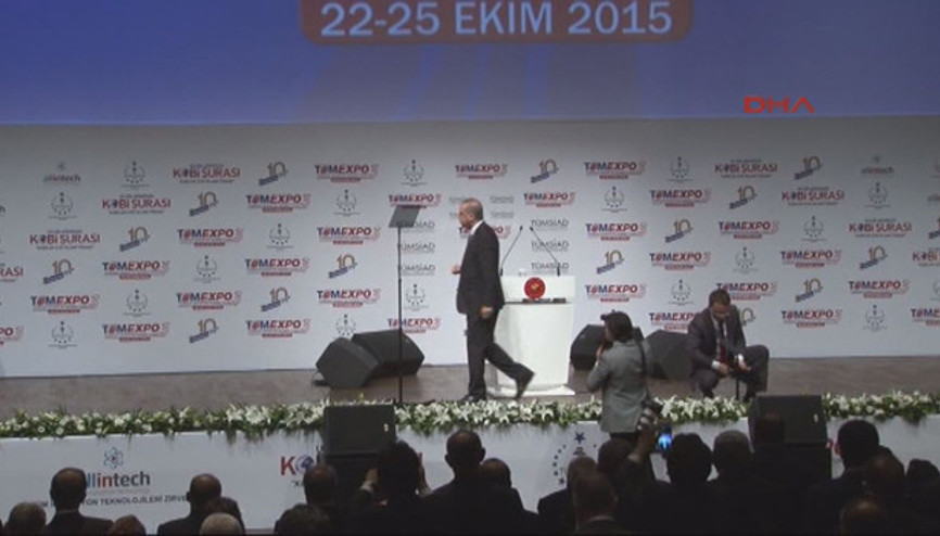 Cumhurbaşkanı Erdoğandan plaket törenine telefon arası