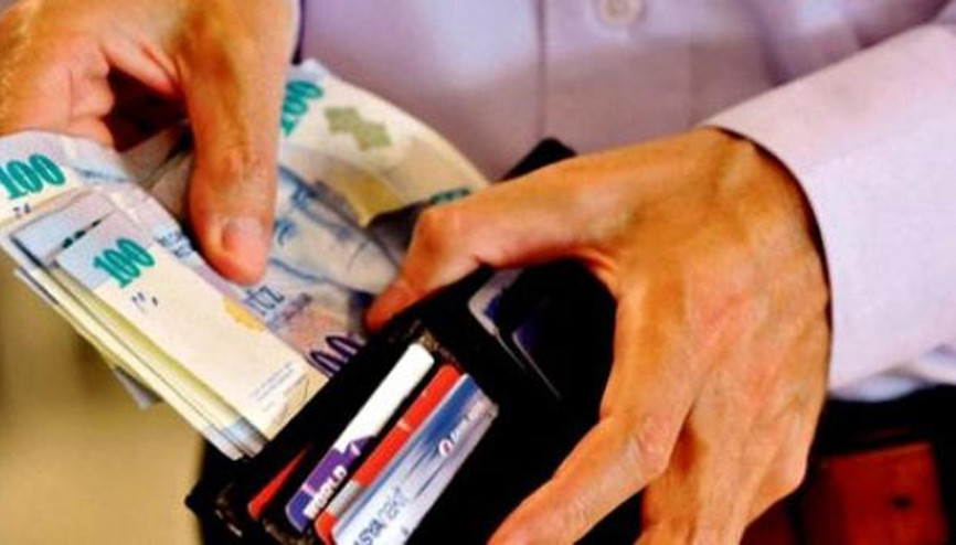 4 kişilik ailenin açlık sınırı 1.379 TL