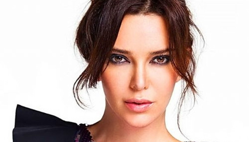 Hande Ataizi: Allaha şükür içimdeki seksi kadın tekrar ortaya çıktı Hande Ataizi: Allaha şükür içimdeki seksi kadın tekrar ortaya çıktı