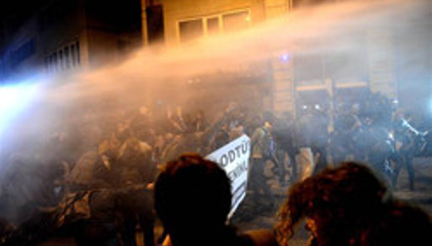 İstanbulda ODTÜ protestosuna müdahale