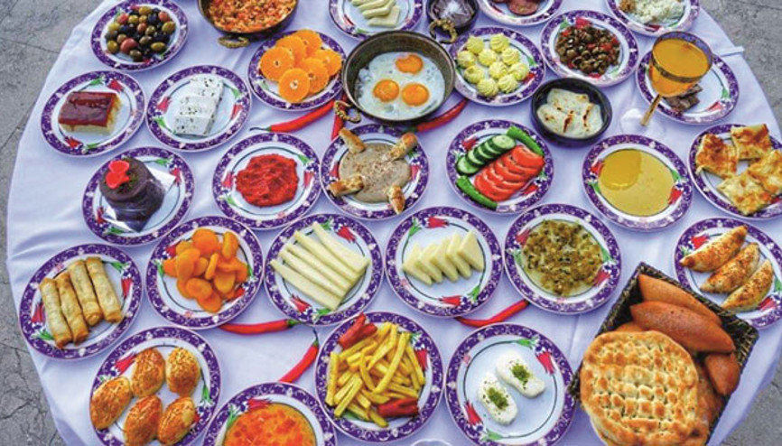 Serpme kahvaltı mı, açık büfe mi