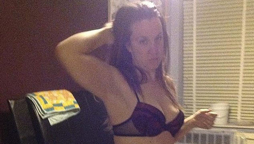 Seks skandallarına adı karışan öğretmeni başka bir okula atadılar