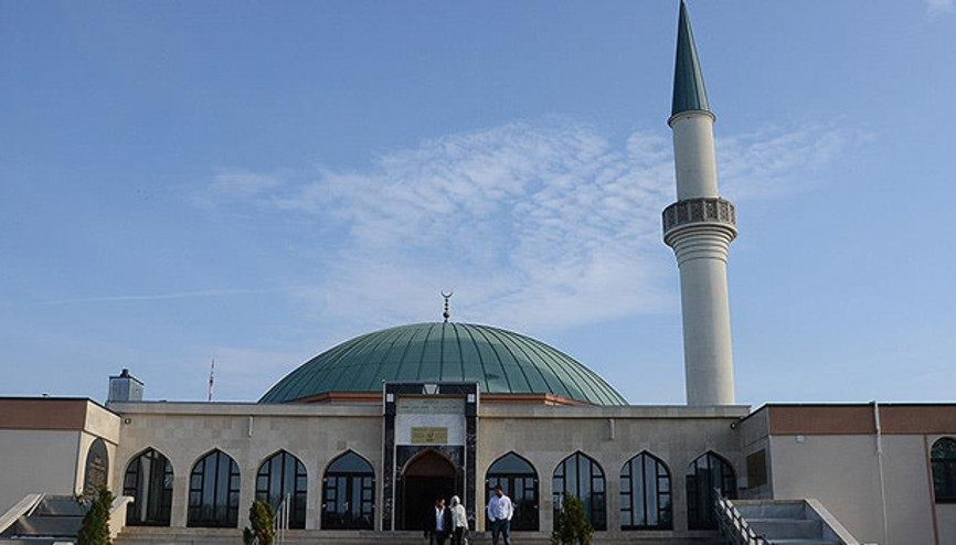 Avusturyadaki İslam Yasası Anayasa Mahkemesine taşındı