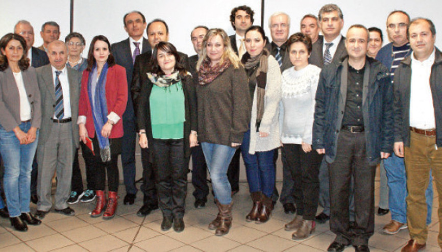 Türkçede istenilen seviyede değiliz