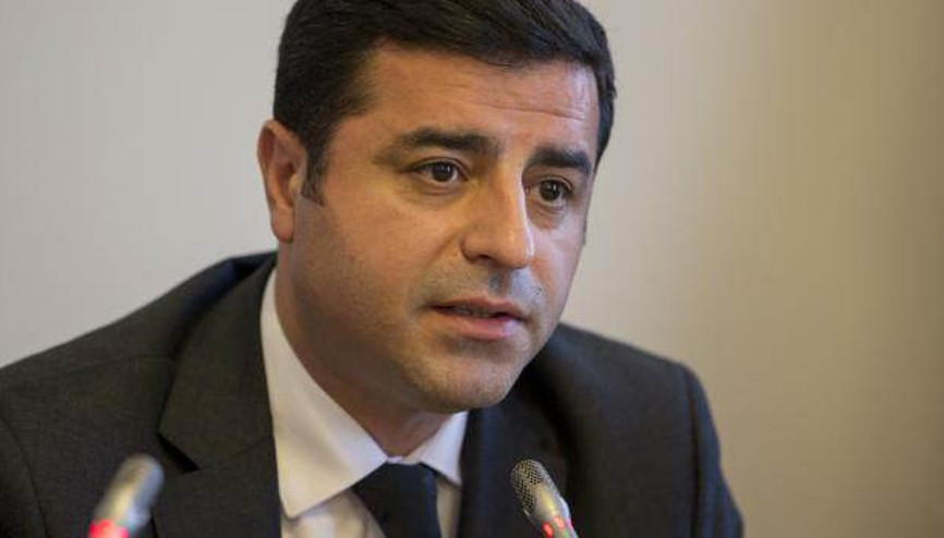 Demirtaş: Kürt sorunun çözümünden PKKnın silahları bırakmasını anlıyor, başka hiçbir şey anlamıyor Demirtaş: Kürt sorunun çözümünden PKKnın silahları bırakmasını anlıyor, başka hiçbir şey anlamıyor