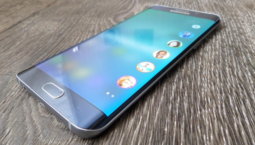Galaxy S6 edge+ kendiliğinden çatlıyor