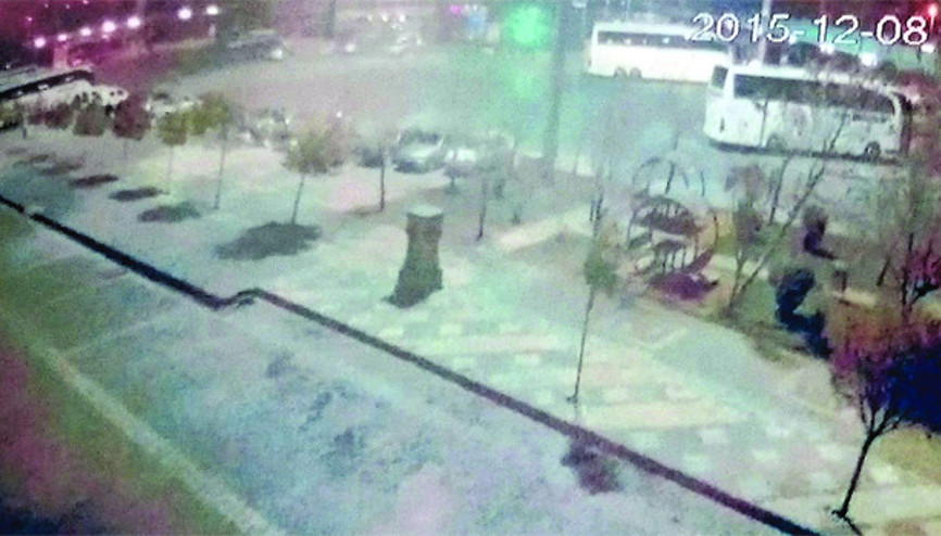 Aynı otobüste 1 canlı bomba 16 polis
