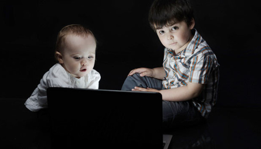 Çocuklara 3 yaşına kadar ekran izni vermeyin