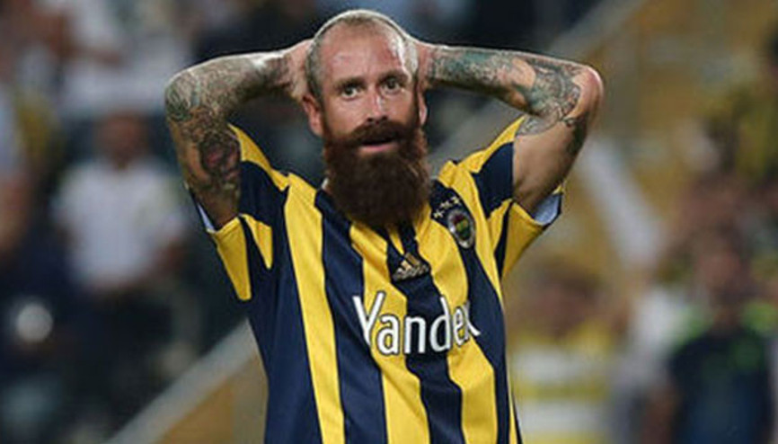 Raul Meireles 4 ay daha yok