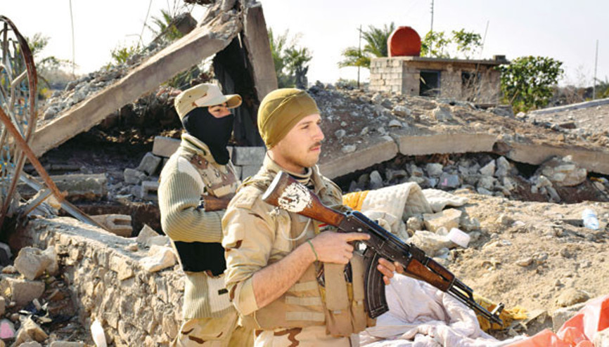 Irak askerleri Enbar vilayetinin merkezi Ramadi’de